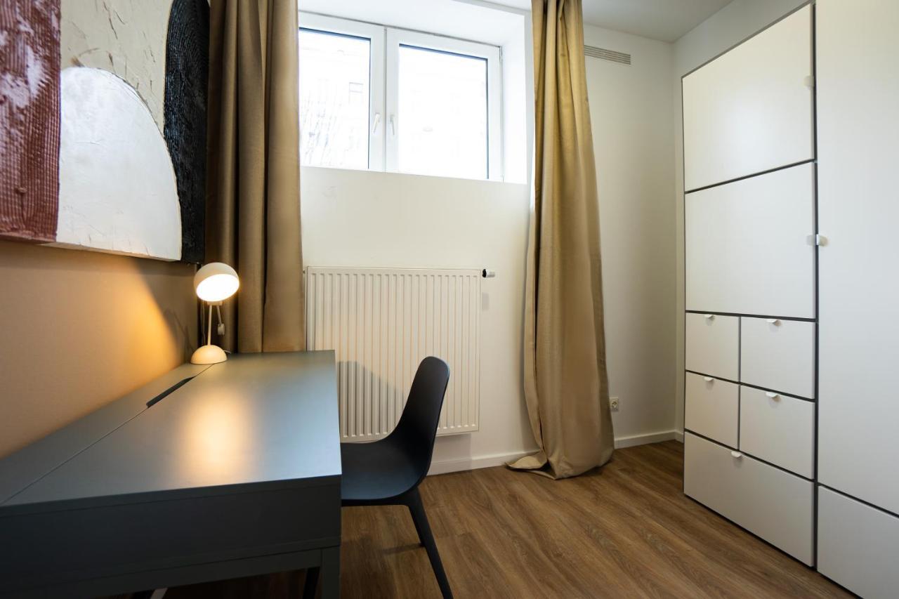 Stylish Apartment With Dedicated Working Space And Super King-Size Bed Located Between City Centre And Donau River Vienna Exterior photo