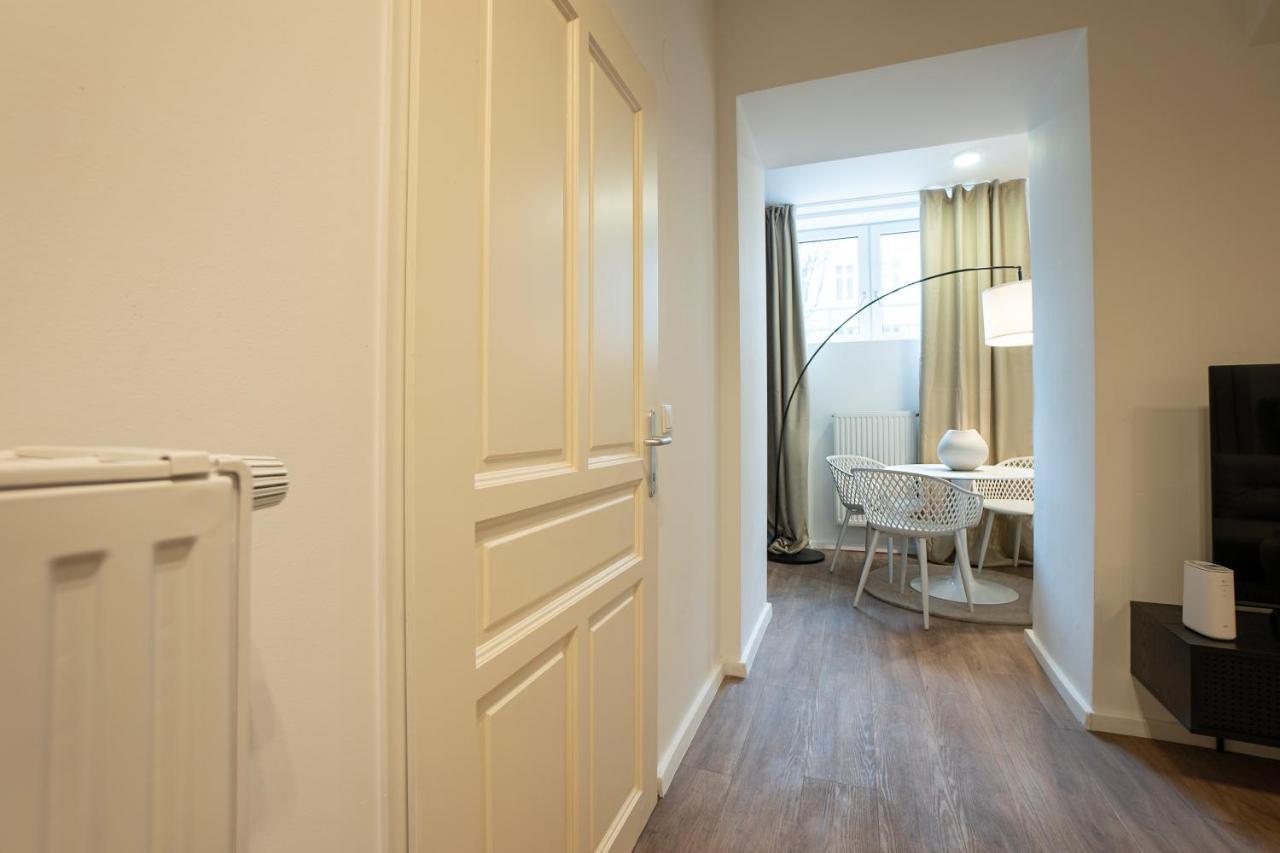 Stylish Apartment With Dedicated Working Space And Super King-Size Bed Located Between City Centre And Donau River Vienna Exterior photo
